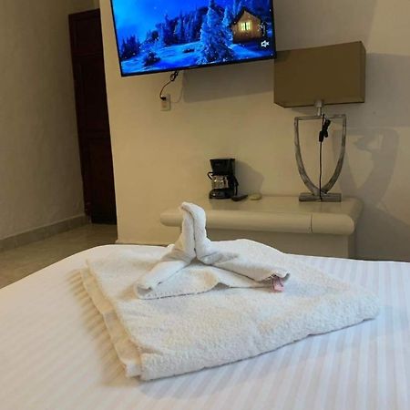 Hotel Hermanos Aguilar Cozumel Esterno foto