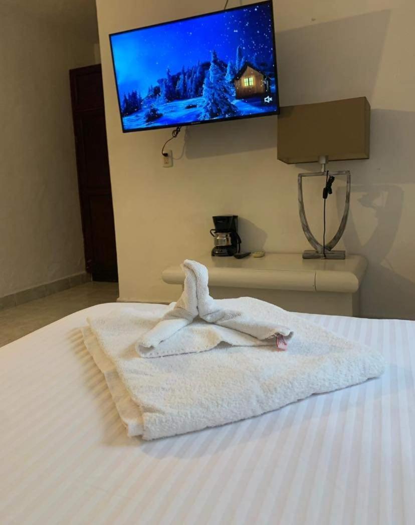 Hotel Hermanos Aguilar Cozumel Esterno foto